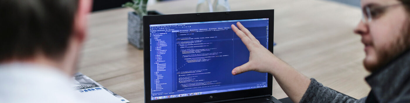 mqs_slider_softwareentwicklung_3-1400x353